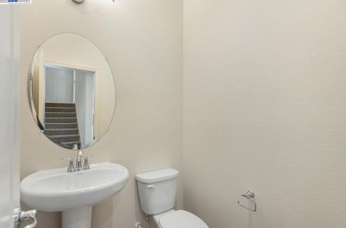 1437 Riva Trigoso Dr, Manteca, CA 95337-8462