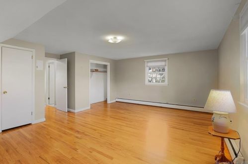 54 Saginaw St, Wapping CT  06074-2122 exterior