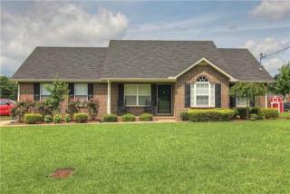 3206 Barretts Rdg Dr, Murfreesboro TN  37130-8877 exterior