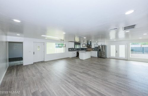 341 Tucson Blvd, Tucson AZ 85713-2065 exterior