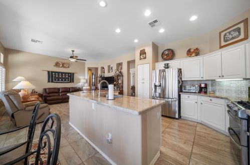 16024 Heritage Dr, Sun City, AZ 85375-6665