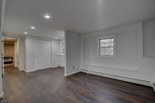 15 Normandy Cir, Hopatcong NJ  07843-1840 exterior