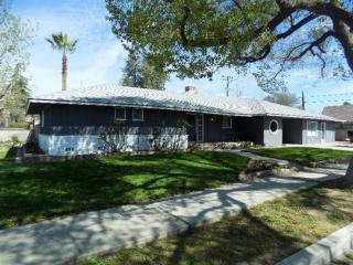 333 Pine Ave, Fresno CA  93737-9520 exterior