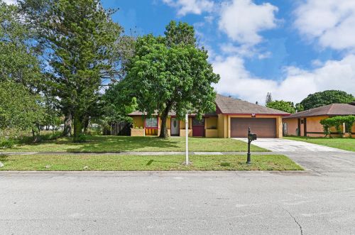 6355 Fairgreen Rd, West Palm Beach, FL 33417-5462