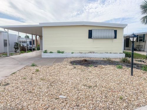 17820 Eglantine Ln, Fort Myers Beach, FL 33931-7137