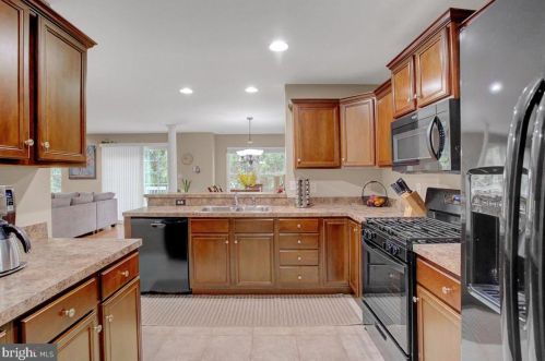 1816 Serene Way, Lancaster PA  17602-7001 exterior