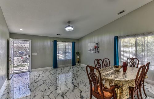 8489 Mcgray Way, Elk Grove CA  95624-4121 exterior