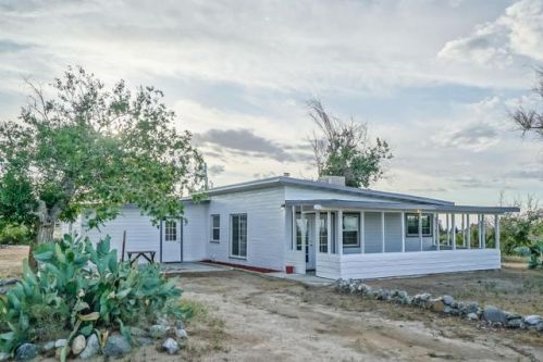 13257 Avenue W2, Pearblossom, CA 93553-3202