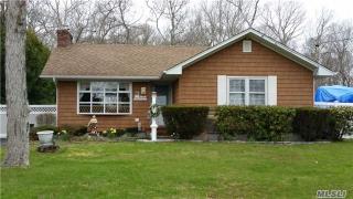 56 Crystal Beach Blvd, Moriches, NY 11955-1904