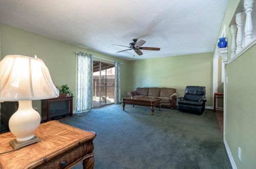 913 Woodrow Ave, Modesto CA  95350-1235 exterior