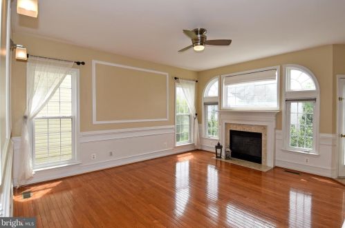 6022 Slippery Rock Rd, Haymarket VA  20169-3312 exterior