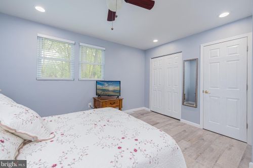 25 Bacon Ct, Dover DE  19901-2572 exterior