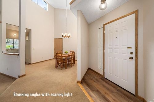 4756 Shade Tree Ln, Santa Rosa, CA 95405-7841