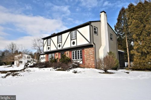 1503 Susan Dr, Lansdale, PA 19446-4421
