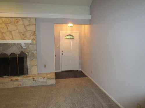 3413 Rocky Hollow Trl, Georgetown TX  78628-2819 exterior