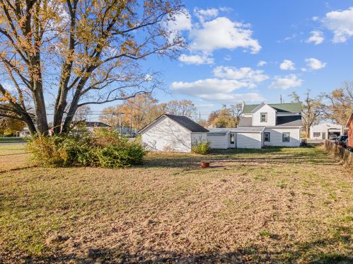 8990 National Rd, Brookville OH  45309-9660 exterior