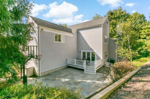 4 Elizabeth Ct, Briarcliff NY  10510-2528 exterior