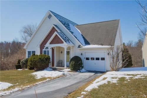 159 Thistle Pond Dr, Bloomfield, CT 06002-1661