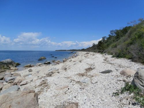 610 Bailey Ave, Greenport NY  11944-1256 exterior