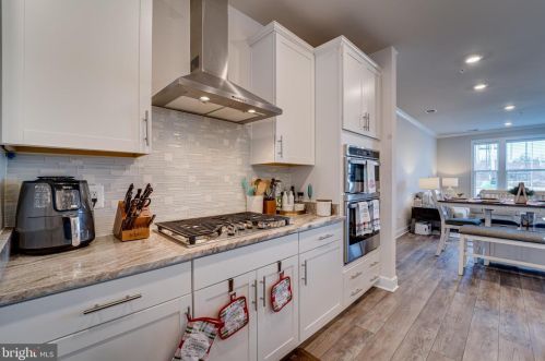 14957 River Walk Way, Woodbridge VA  22191 exterior