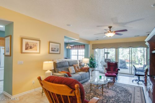 37 Rose Bush Ln, Bluffton SC  29909-6093 exterior