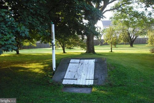 1111 Delta Rd, Red Lion PA  17356-9724 exterior