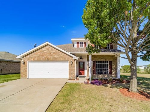 203 Broken Arrow, Krum, TX 76249-7500