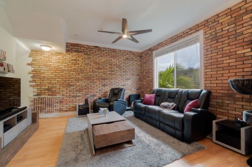 2870 Oasis Dr, Boynton Beach FL  33426-8665 exterior