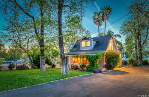 16482 Grand Ave, Lake Elsinore, CA 92530-1471
