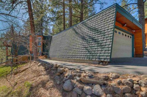 10156 Olympic Blvd, Truckee, CA 96161-1745