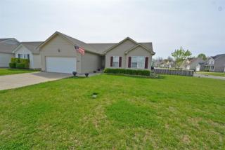 506 Oakmont Dr, Clarksville, TN 37042-4707