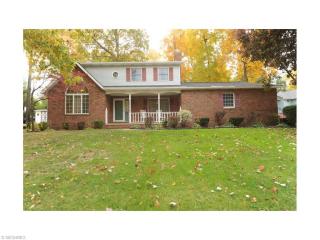 6277 Harbor Dr, Canton, OH 44718-3780