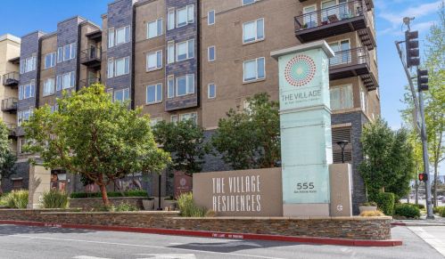 2255 Showers Dr, Mountain View CA  94040-1277 exterior
