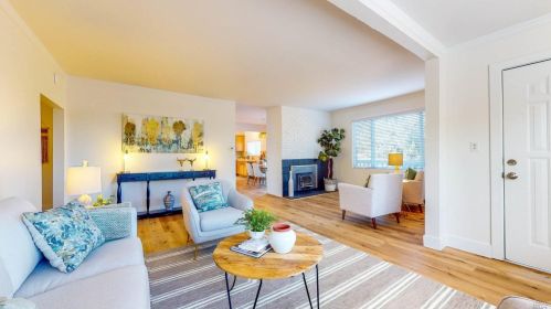 785 Scenic Ave, Santa Rosa CA  95407-8337 exterior