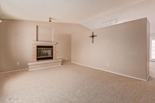 7940 Danforth Ave, Tucson, AZ 85747-5138