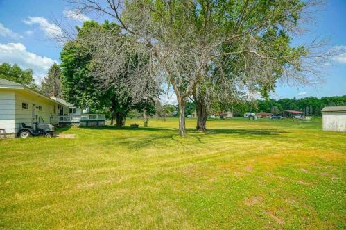 4154 9th Ave, Wisconsin Dells WI  53965-8831 exterior