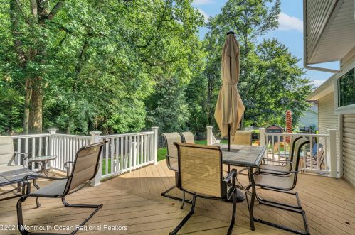 305 Bartley Rd, Jackson Twp NJ  08527-1166 exterior