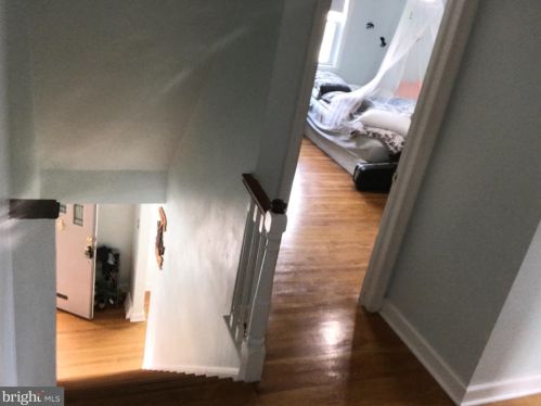 26 Johns Rd, Cheltenham PA  19012-1420 exterior