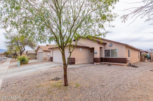 7024 Mustang Flyer Way, Tucson, AZ 85730-4982