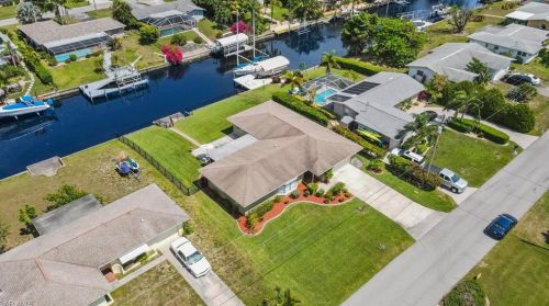 3009 16th Pl, Cape Coral FL  33904-4081 exterior