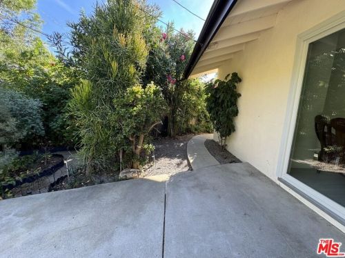 16821 Albers St, Van Nuys CA 91316-2603 exterior