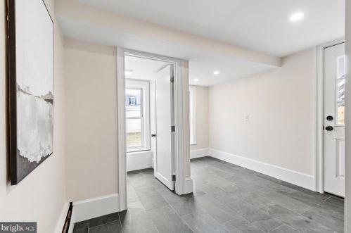 504 Lemon St, Lancaster PA  17603-3323 exterior