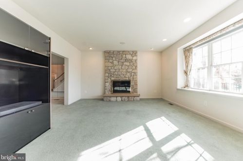 316 Centennial Dr, Blue Bell PA  19422-3219 exterior