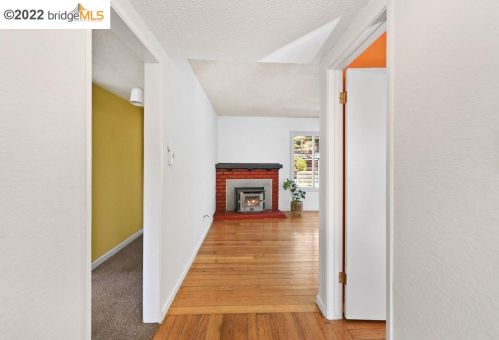 2915 Hermosa St, Pinole, CA 94564-1511