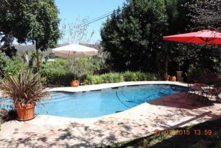 2952 Fairview Dr, Vista, CA 92084-1515