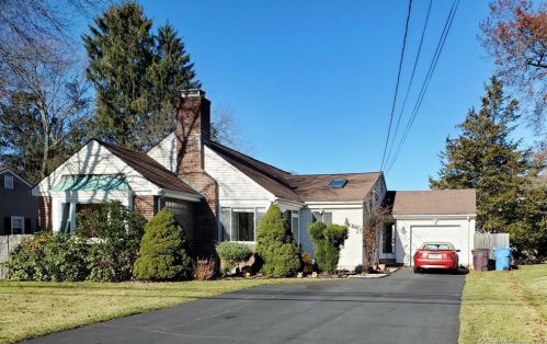 76 Barbour Rd, New Britain, CT 06053-1804