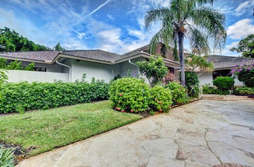 42 Northwoods Ln, Boynton Beach FL  33436-7405 exterior