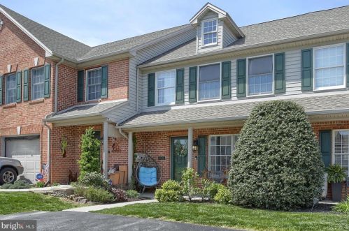 4068 Darius Dr, West Enola PA  17025-1475 exterior