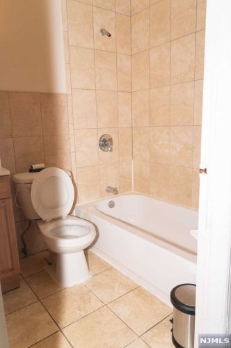 66 3 St, Paterson NJ 07522-1845 exterior