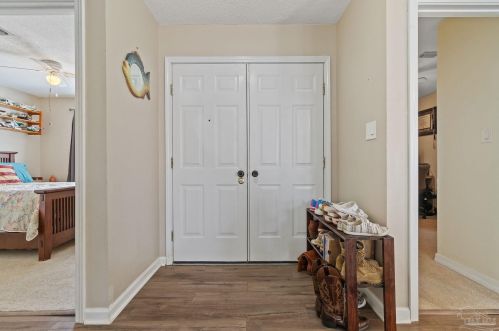 1927 Patrician Way, Fort Walton Beach FL  32547-1036 exterior